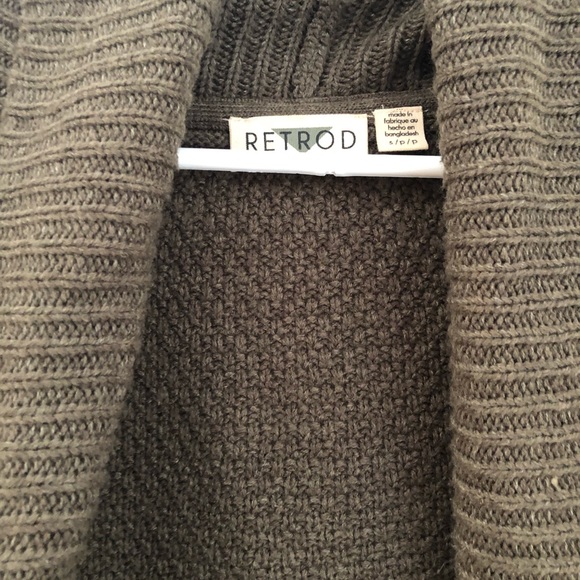 Cardigan - Picture 2 of 2